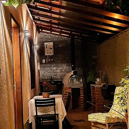 Recanto De Itaipava - Casa Com Forno De Pizza A Lenha, Churrasqueira, Pet Friendly, Equipada Para Ate 6 Pessoas, Em Meio A Natureza E Proxima Ao Centro Do Bairro Petropolis  Exterior photo