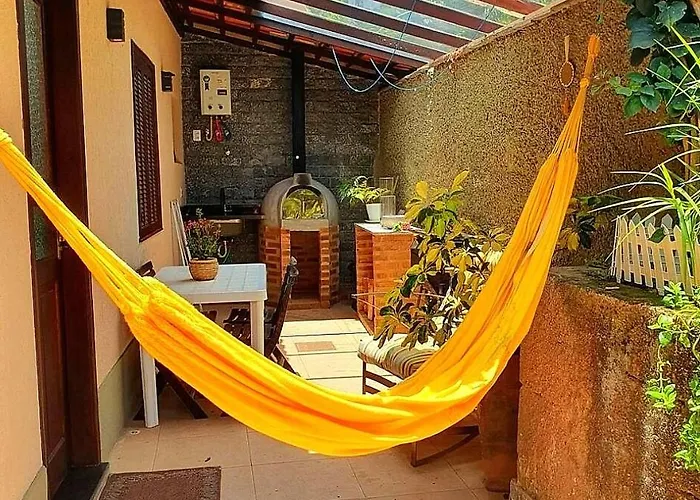 Recanto De Itaipava - Casa Com Forno De Pizza A Lenha, Churrasqueira, Pet Friendly, Equipada Para Ate 6 Pessoas, Em Meio A Natureza E Proxima Ao Centro Do Bairro